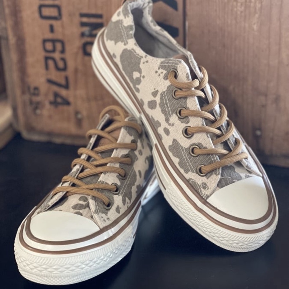 Driana Sneakers in Tan Cow